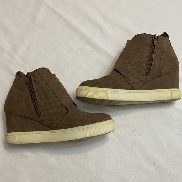 Wedge Taupe Colored Womens Wedge Size 6.5 - Picture 8 of 11